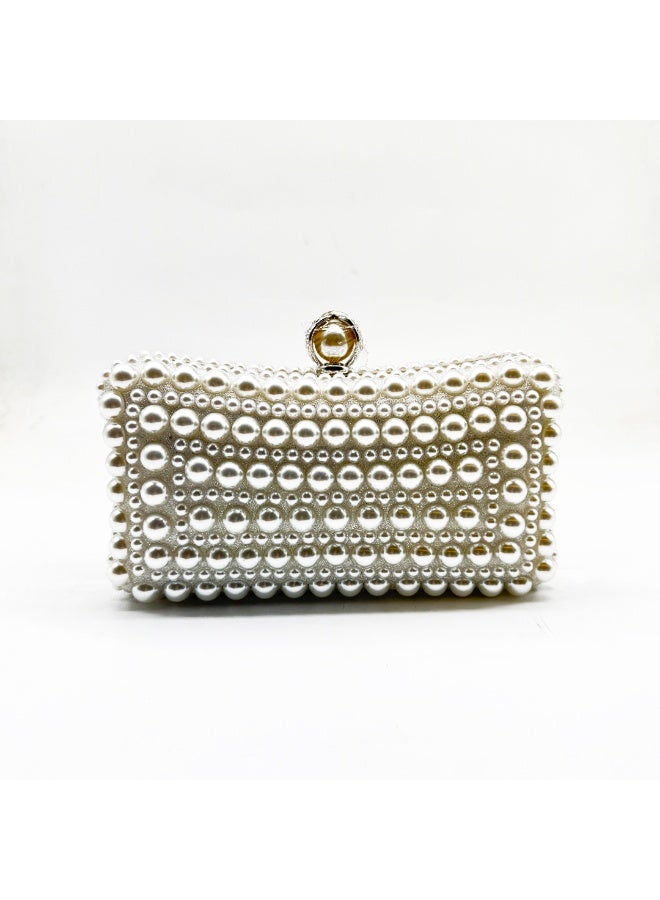She pearl Silver Clutch - Image 1